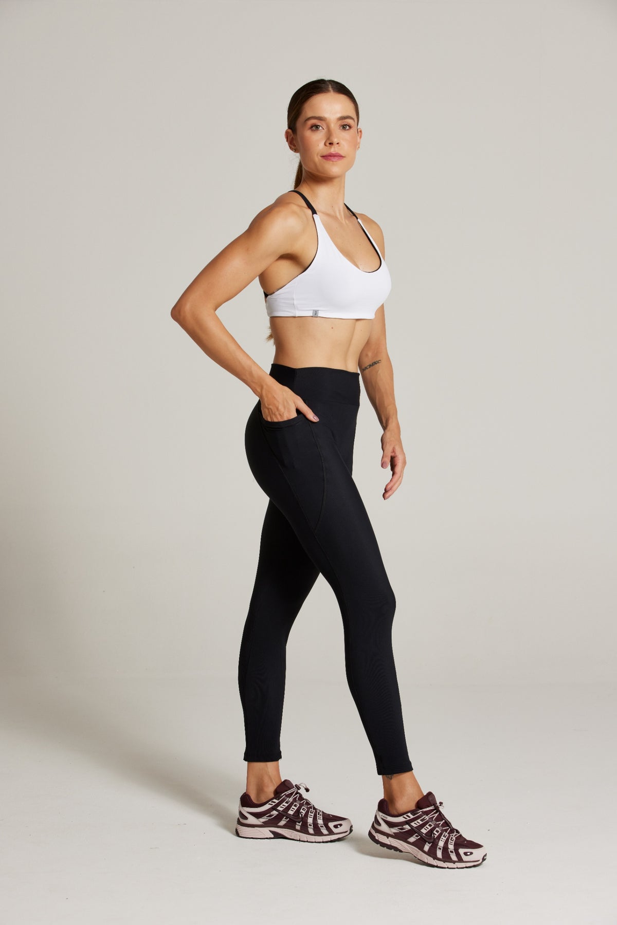 LEGGING CANELADA COM BOLSO LIVING TX