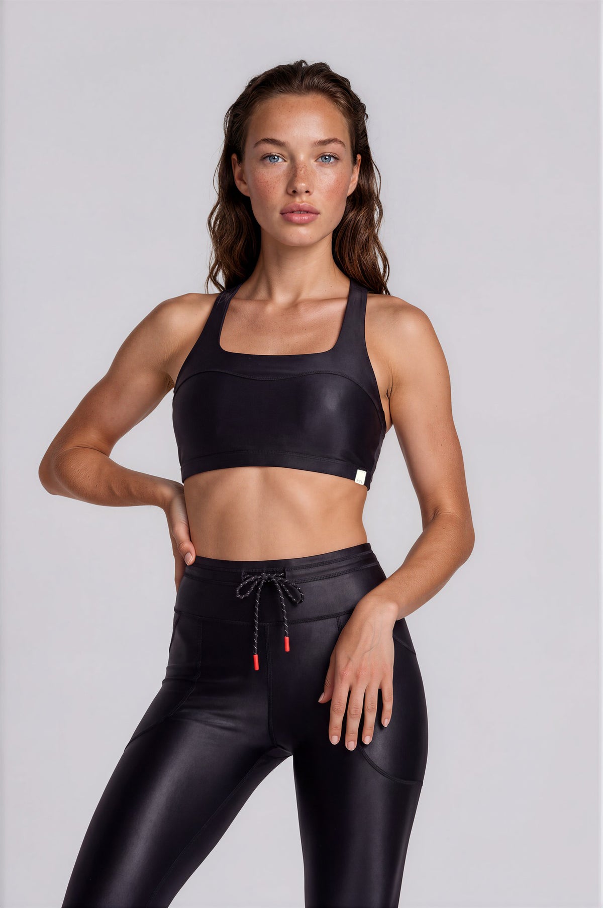 LEGGING COM BOLSO PEACE ATK