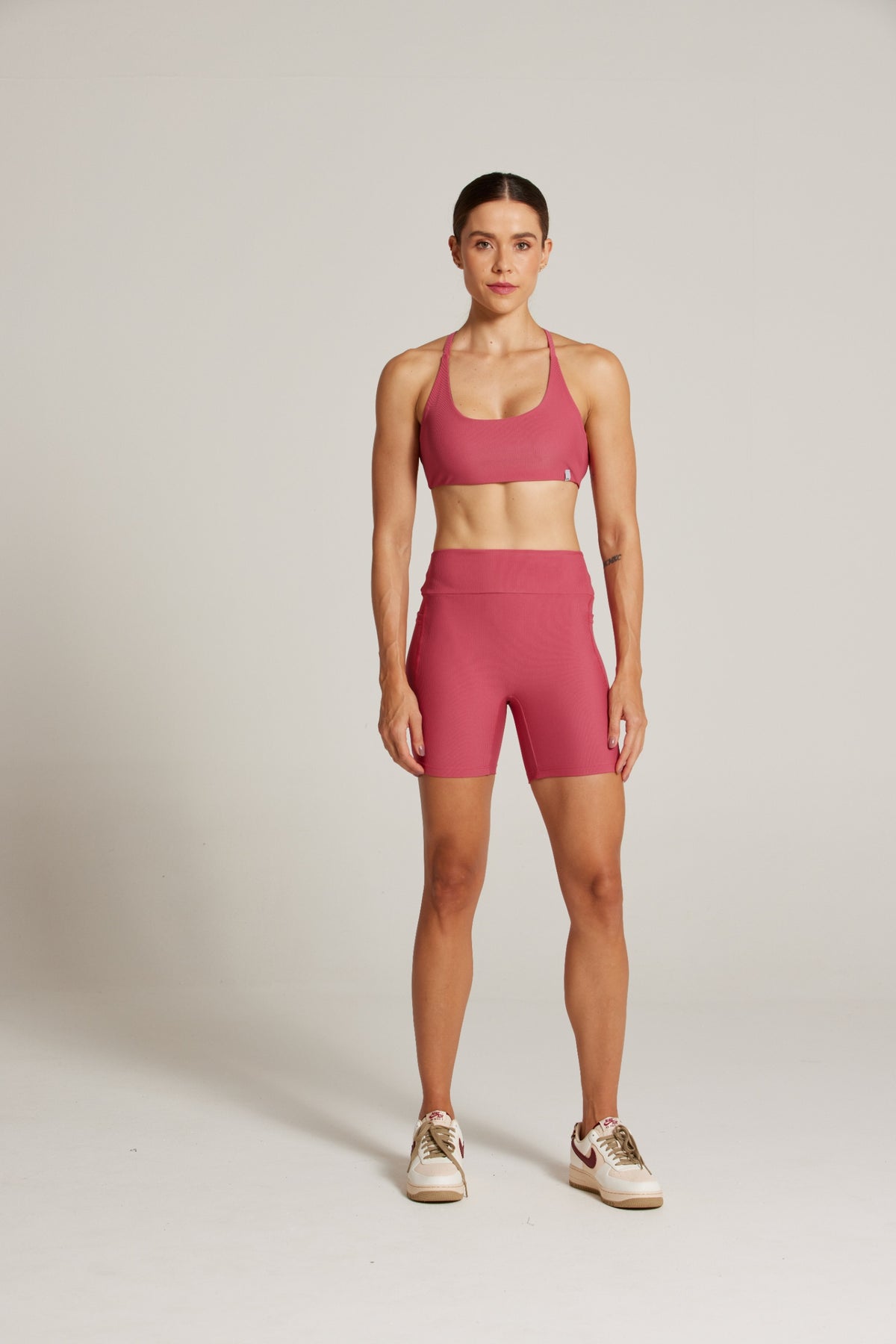 SHORT CANELADO COM BOLSO LIVING TX