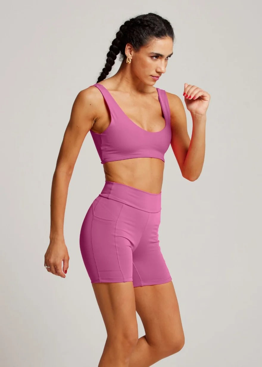 SHORT RUNNER