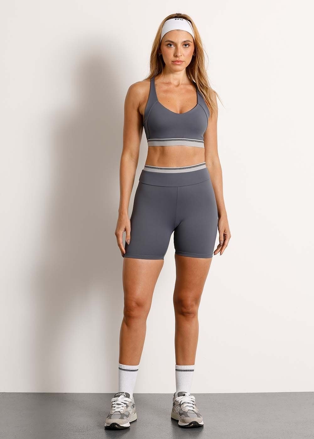 SHORT COM ELÁSTICO FAST AR