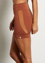 SHORT COM RECORTES MOTION AR
